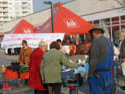 130. Montagsdemo mit Basar der Möglichkeiten